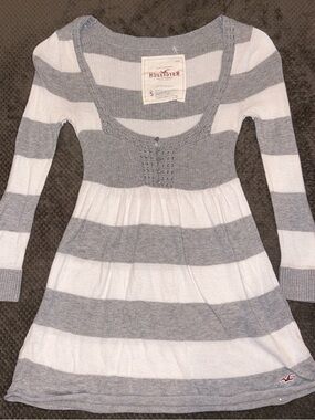 Hollister Gray & White Striped Babydoll Scoop Neck Knit Top